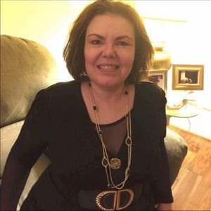 Meet your Posher, Laura